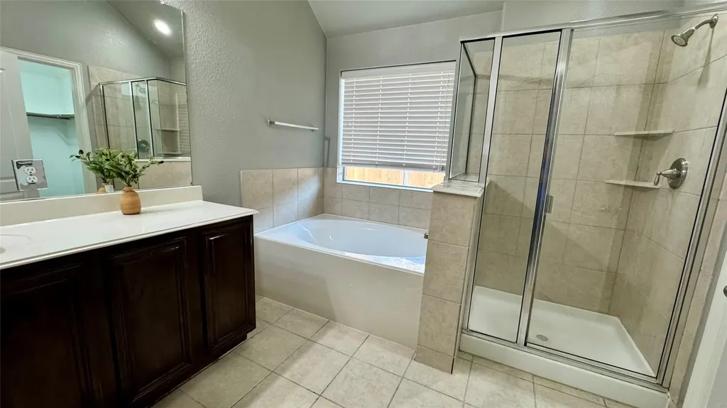 6440 Parkstone Way Dallas TX 75249