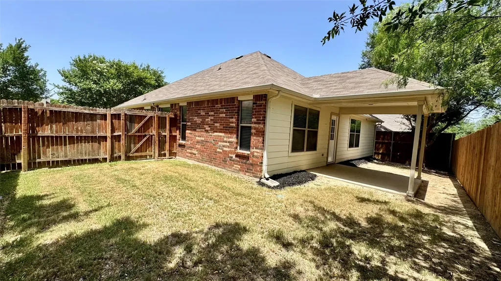 6440 Parkstone Way Dallas TX 75249