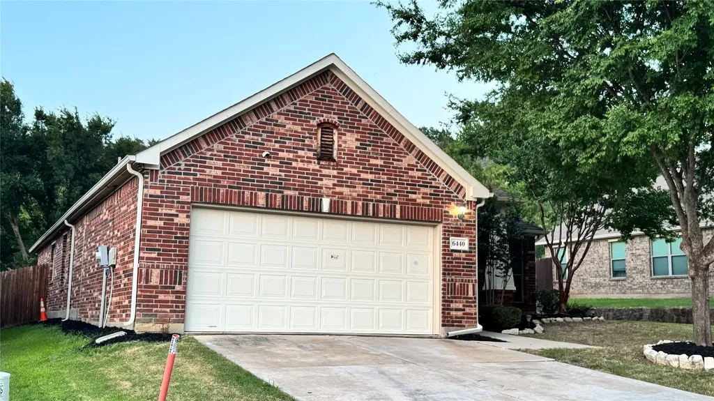 6440 Parkstone Way Dallas TX 75249