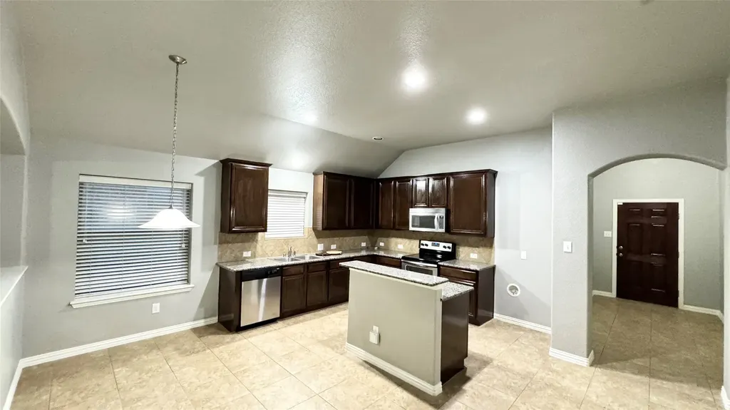 6440 Parkstone Way Dallas TX 75249