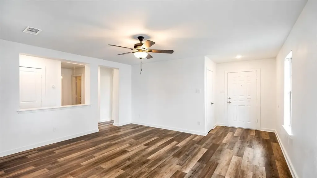911 Hems Lane Arlington TX 76001