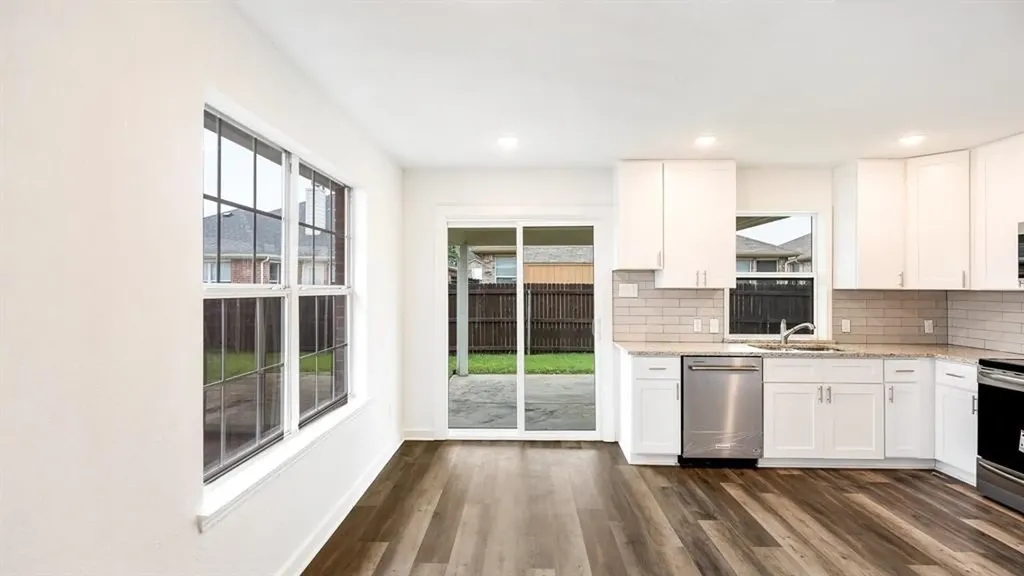 911 Hems Lane Arlington TX 76001