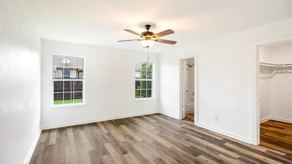 911 Hems Lane Arlington TX 76001