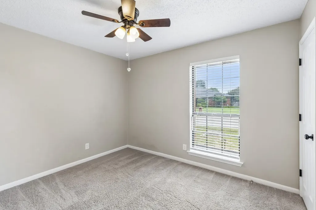 6308 Hunters Glen Drive Watauga TX 76148