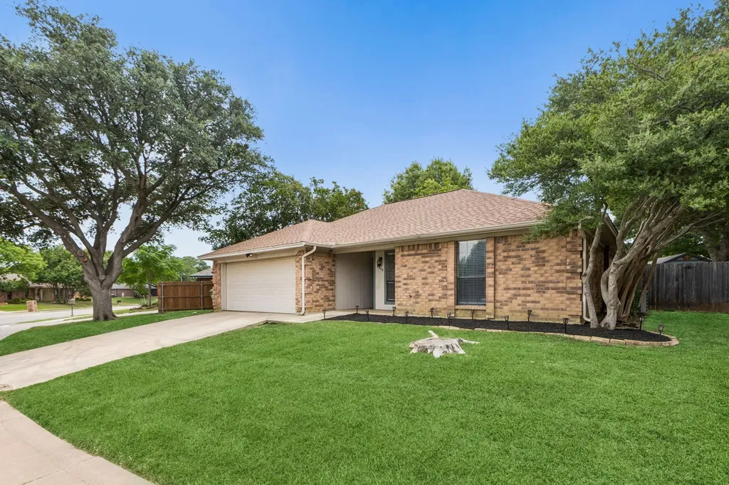6308 Hunters Glen Drive Watauga TX 76148