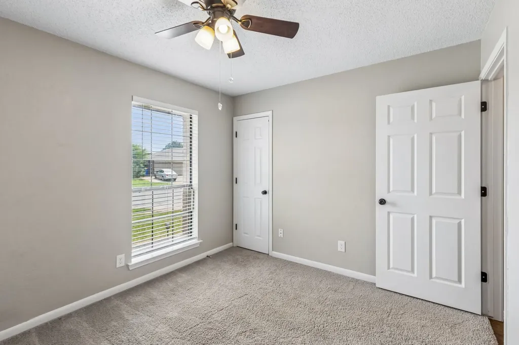 6308 Hunters Glen Drive Watauga TX 76148
