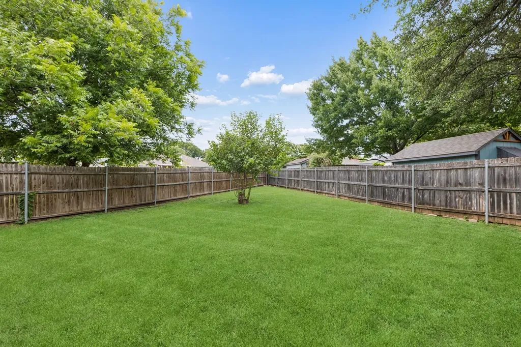 6308 Hunters Glen Drive Watauga TX 76148