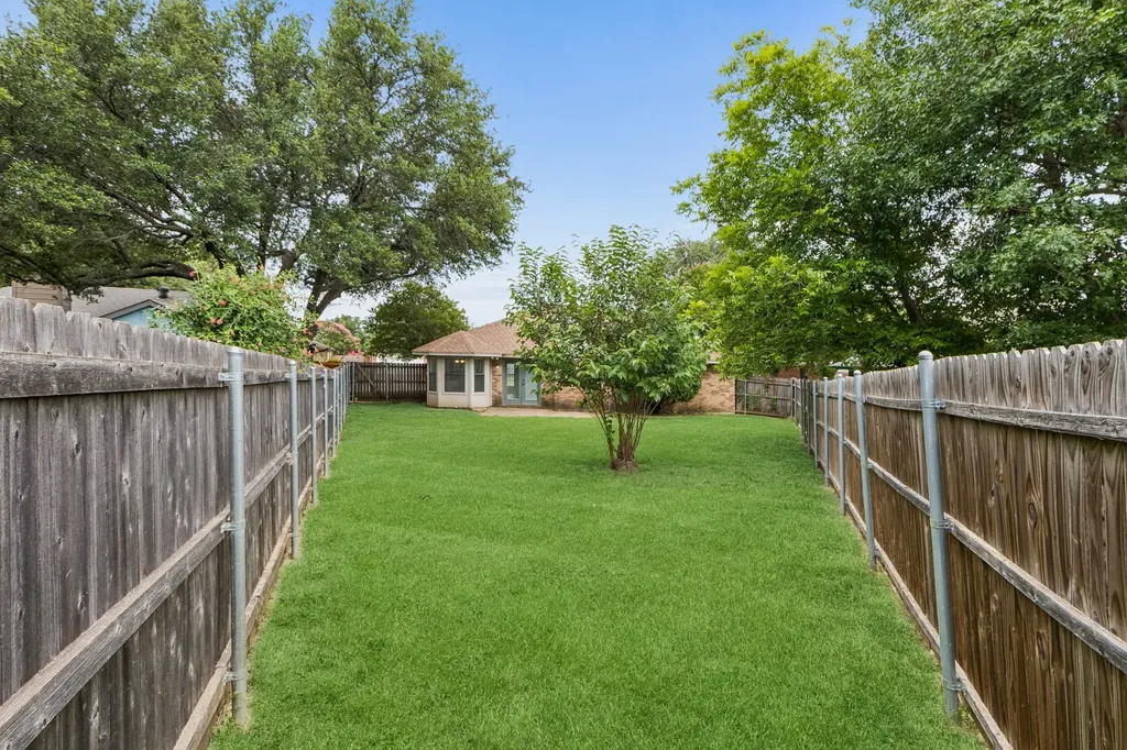6308 Hunters Glen Drive Watauga TX 76148