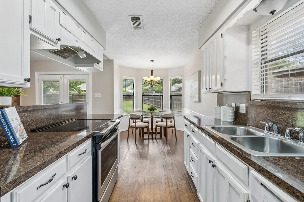 6308 Hunters Glen Drive Watauga TX 76148