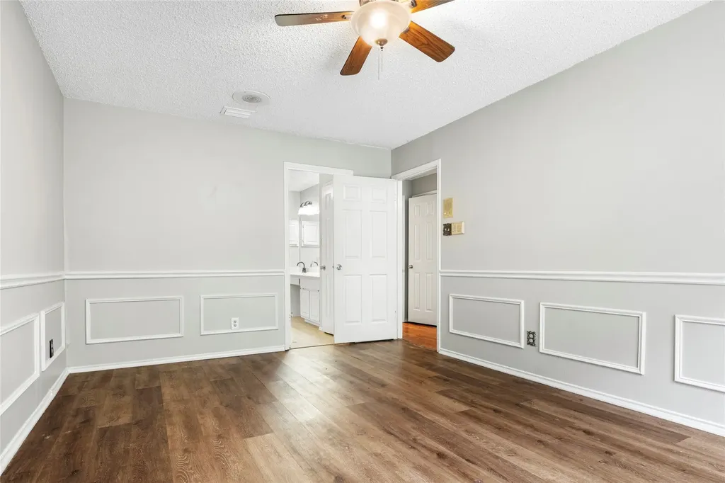 5112 Oak Gate Court Arlington TX 76016