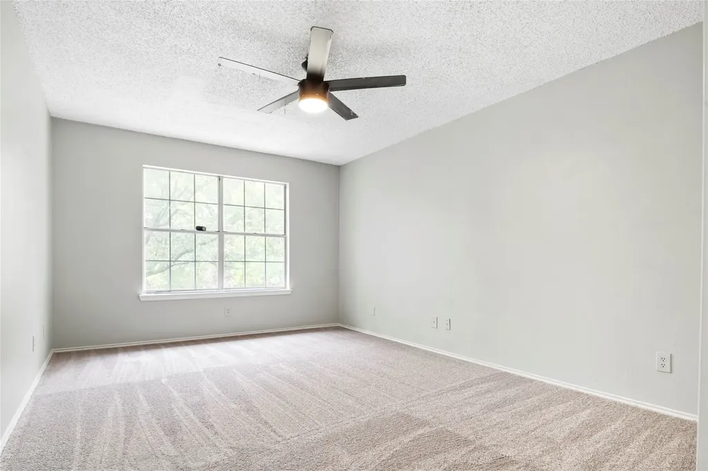 5112 Oak Gate Court Arlington TX 76016