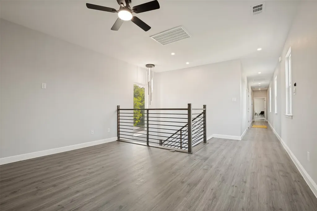 512 Phinney Avenue Cockrell Hill TX 75211