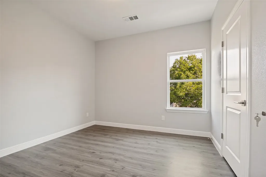 512 Phinney Avenue Cockrell Hill TX 75211