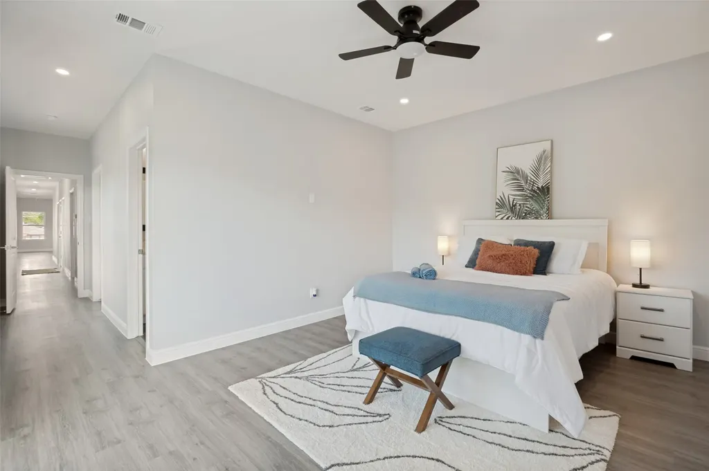512 Phinney Avenue Cockrell Hill TX 75211