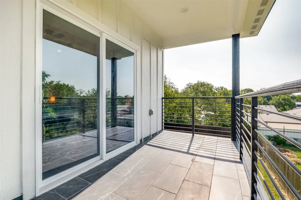 512 Phinney Avenue Cockrell Hill TX 75211