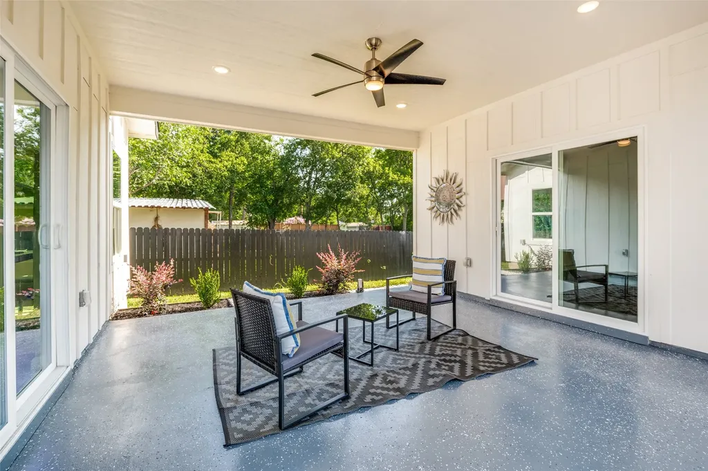 512 Phinney Avenue Cockrell Hill TX 75211