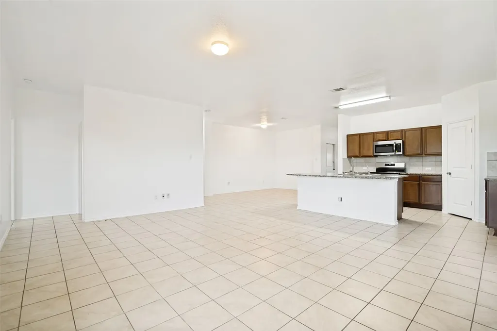 2085 Leona Street Forney TX 75126