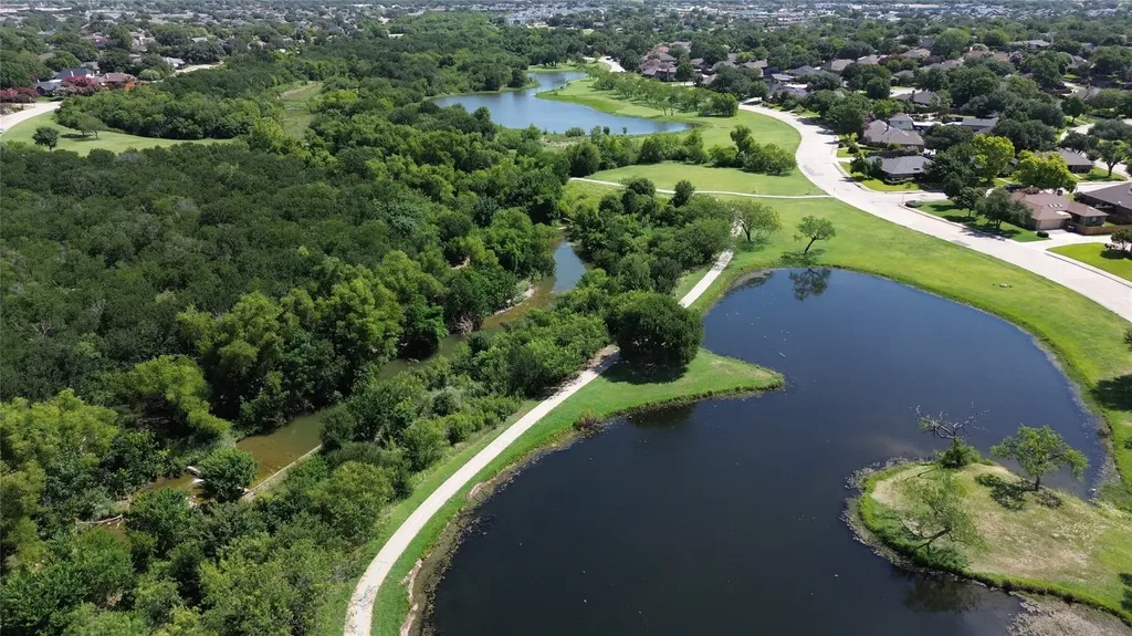 1613 Kingspoint Drive Carrollton TX 75007
