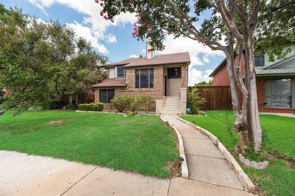 1613 Kingspoint Drive Carrollton TX 75007