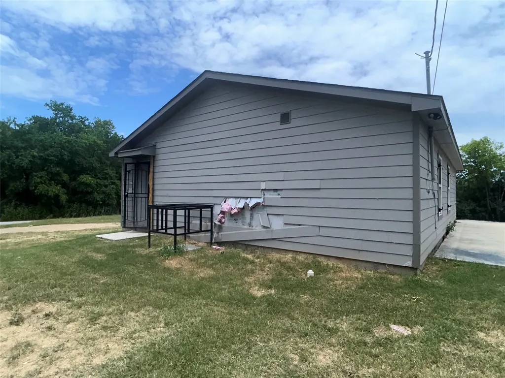 1504 Avenue D Fort Worth TX 76104