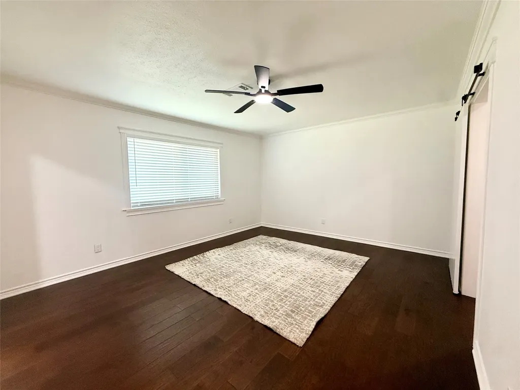 1922 Baywood Lane Arlington TX 76014