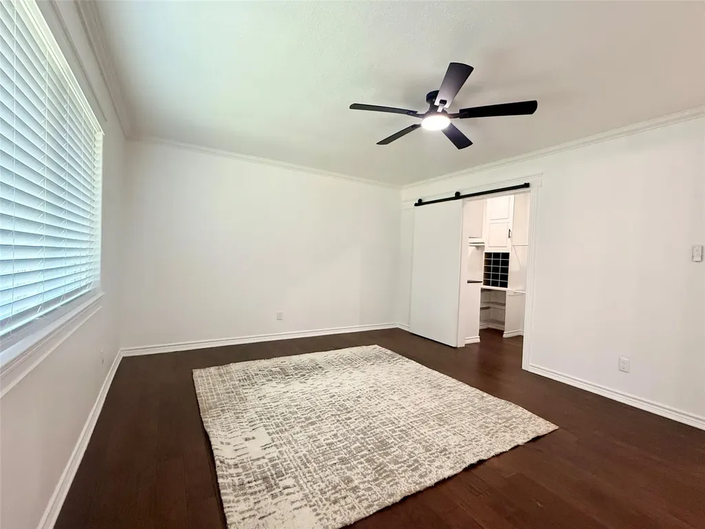 1922 Baywood Lane Arlington TX 76014