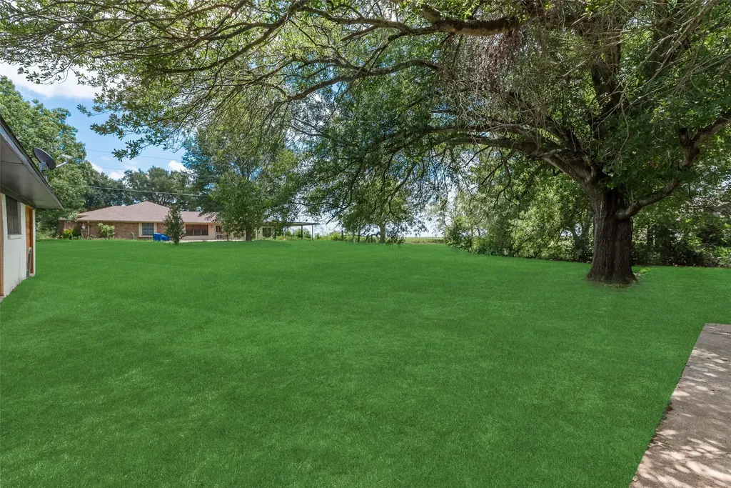 906 Mesquite Lane Mexia TX 76667