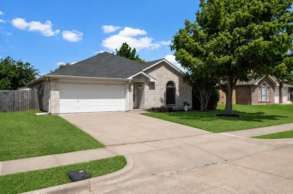 1309 Indian Wells Trail Midlothian TX 76065