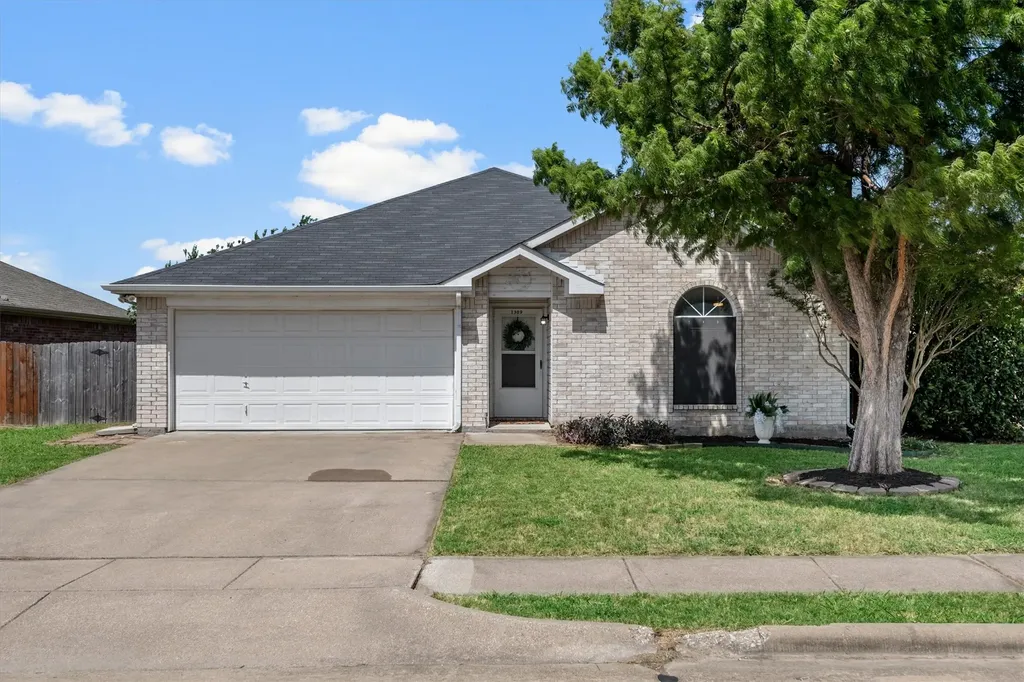 1309 Indian Wells Trail Midlothian TX 76065