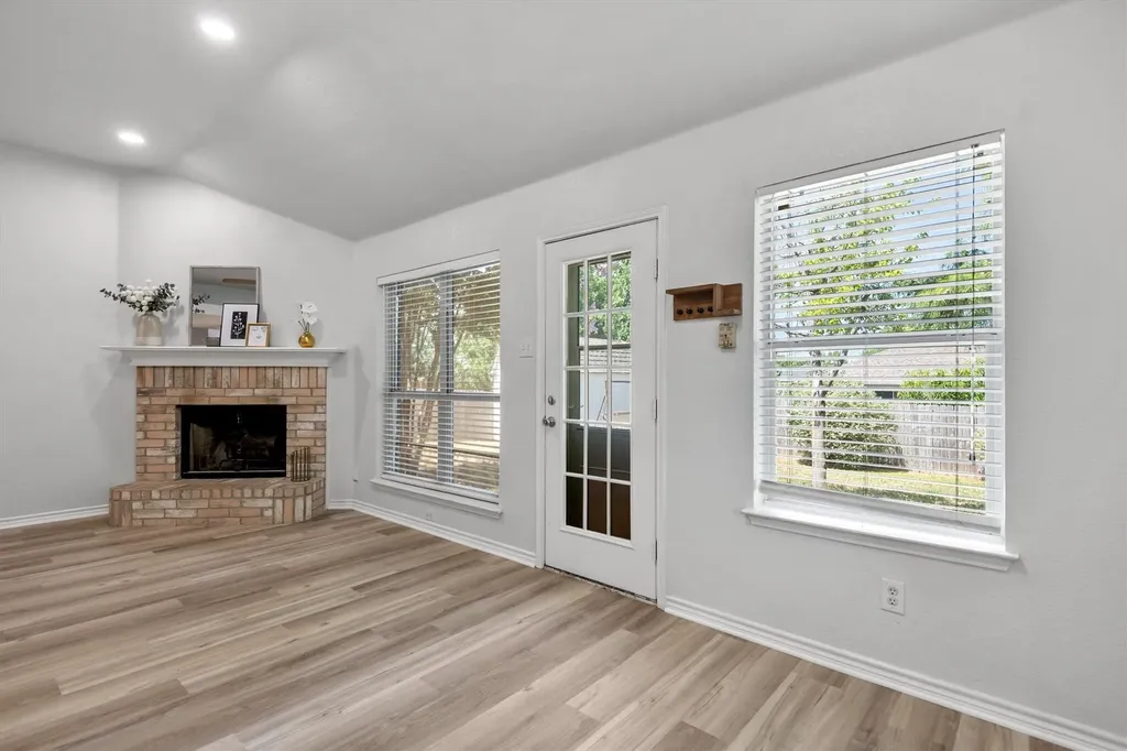 1309 Indian Wells Trail Midlothian TX 76065