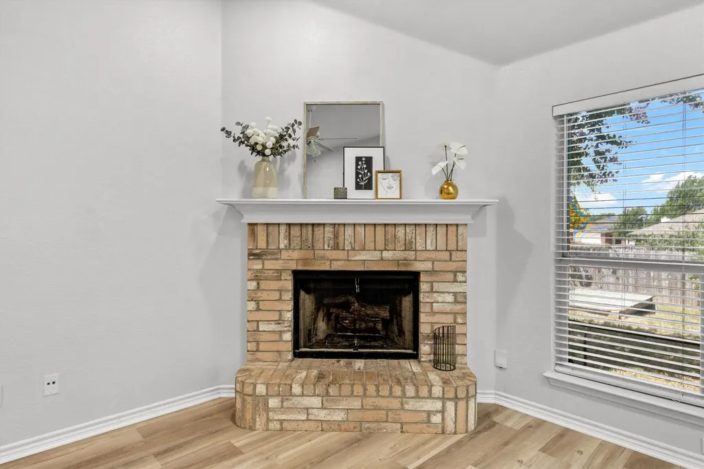 1309 Indian Wells Trail Midlothian TX 76065