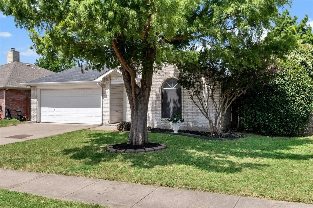 1309 Indian Wells Trail Midlothian TX 76065