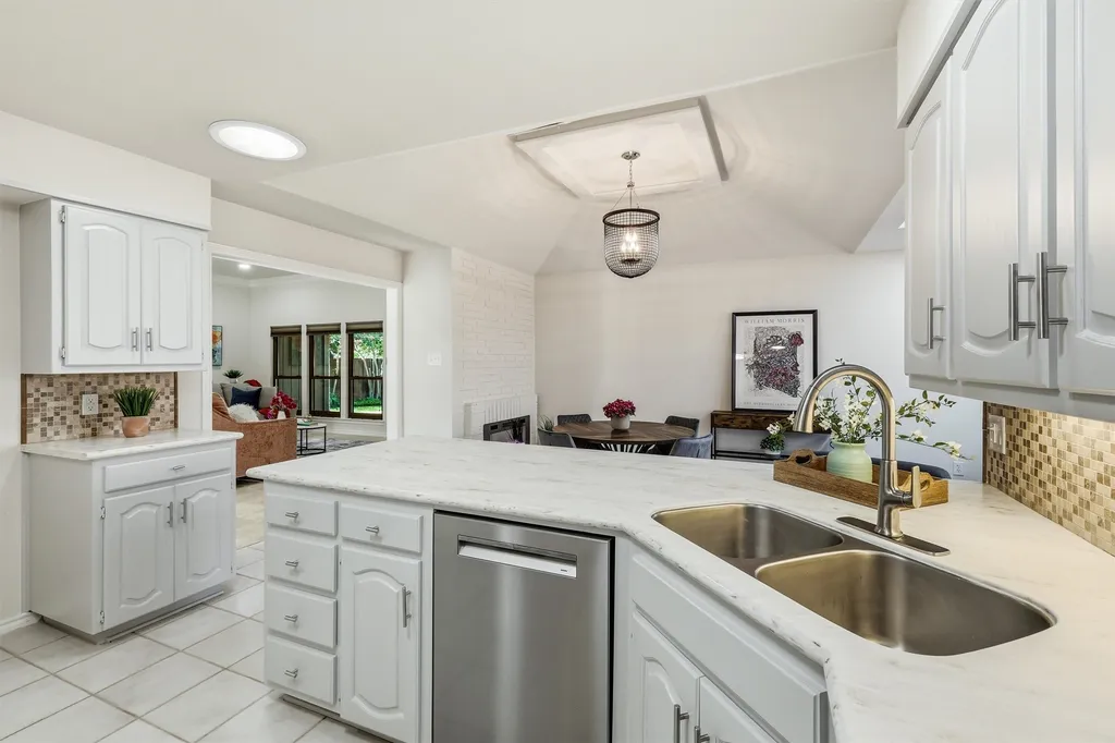 50 Cimarron Drive Trophy Club TX 76262