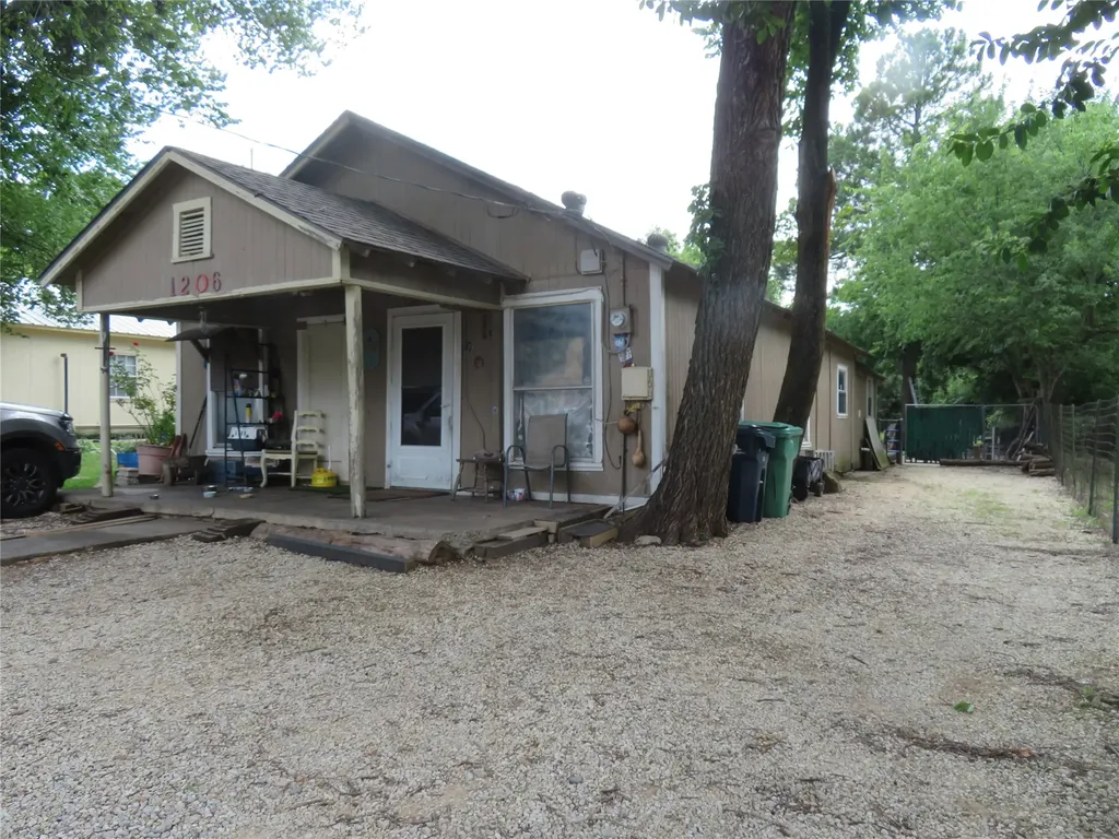 1206 Johnson Street Denton TX 76205