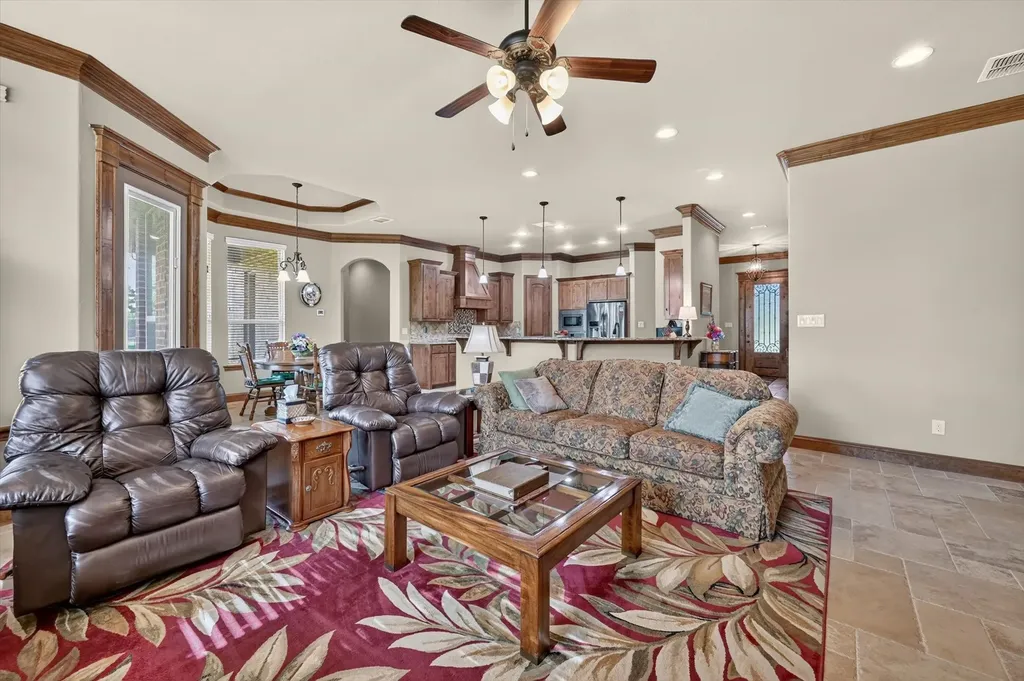 197 Ellis Creek Drive Weatherford TX 76085
