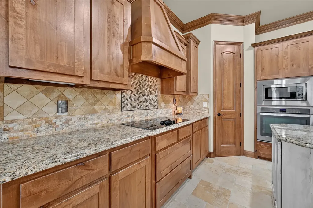 197 Ellis Creek Drive Weatherford TX 76085