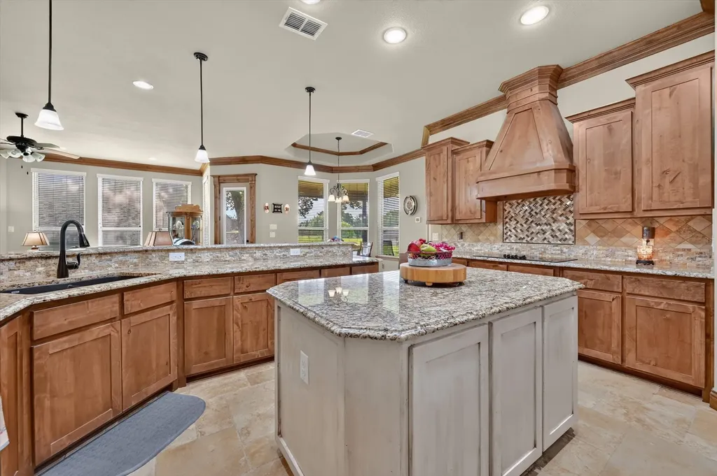 197 Ellis Creek Drive Weatherford TX 76085