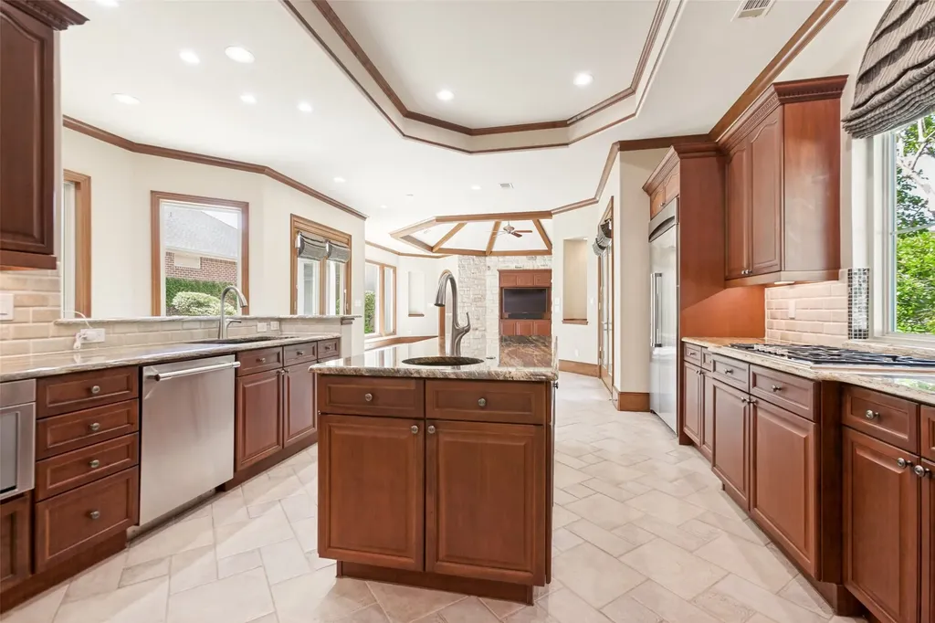 5128 Meadowlark Drive Plano TX 75093