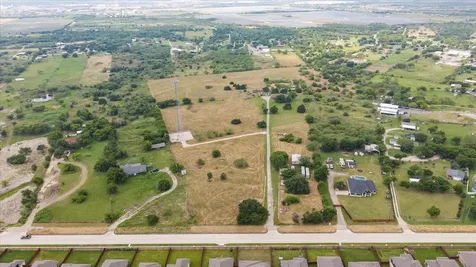 3748 Old Fort Worth Road Midlothian TX 76065
