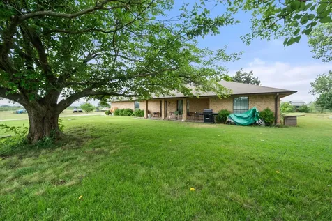 3748 Old Fort Worth Road Midlothian TX 76065