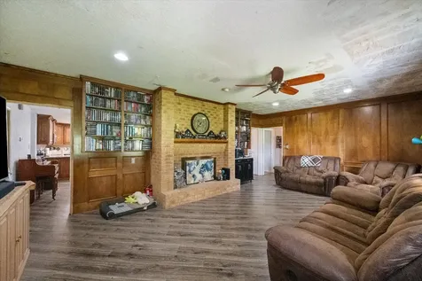 3748 Old Fort Worth Road Midlothian TX 76065