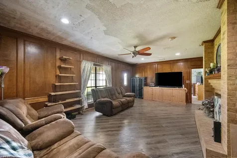 3748 Old Fort Worth Road Midlothian TX 76065