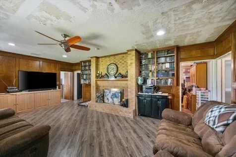 3748 Old Fort Worth Road Midlothian TX 76065