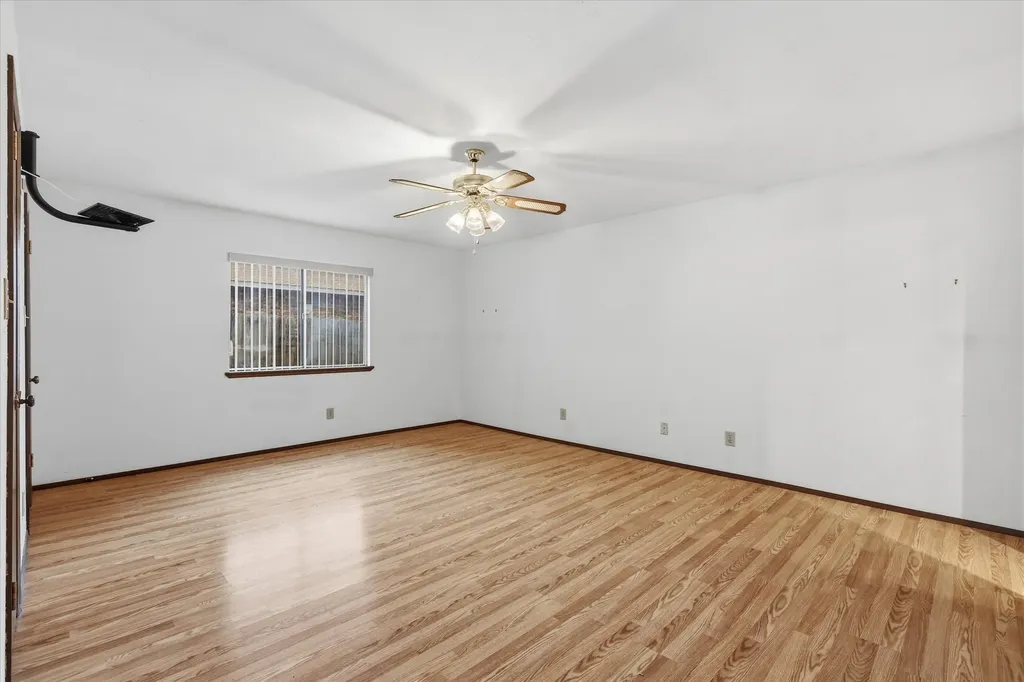 2929 Silverdale Lane Garland TX 75044
