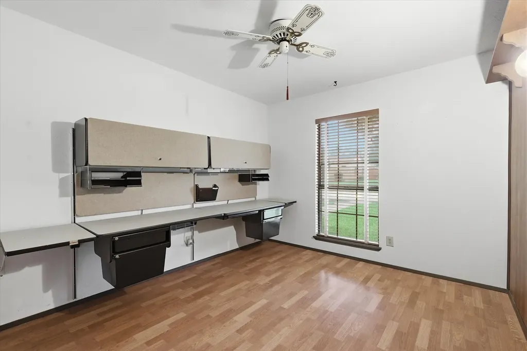 2929 Silverdale Lane Garland TX 75044