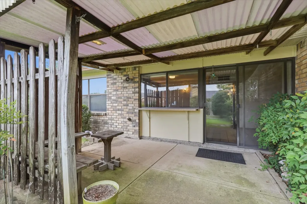 2929 Silverdale Lane Garland TX 75044