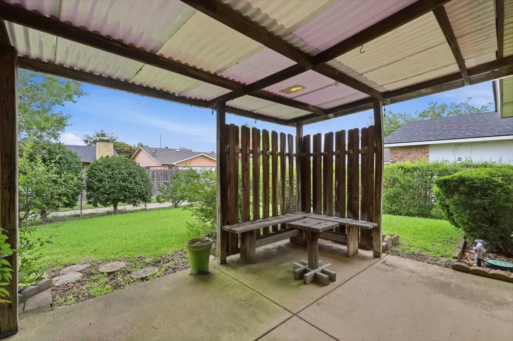 2929 Silverdale Lane Garland TX 75044