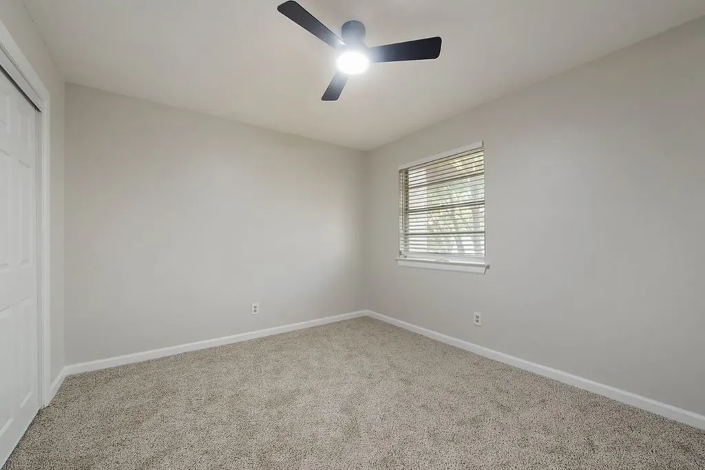1723 E Grauwyler Road Irving TX 75061