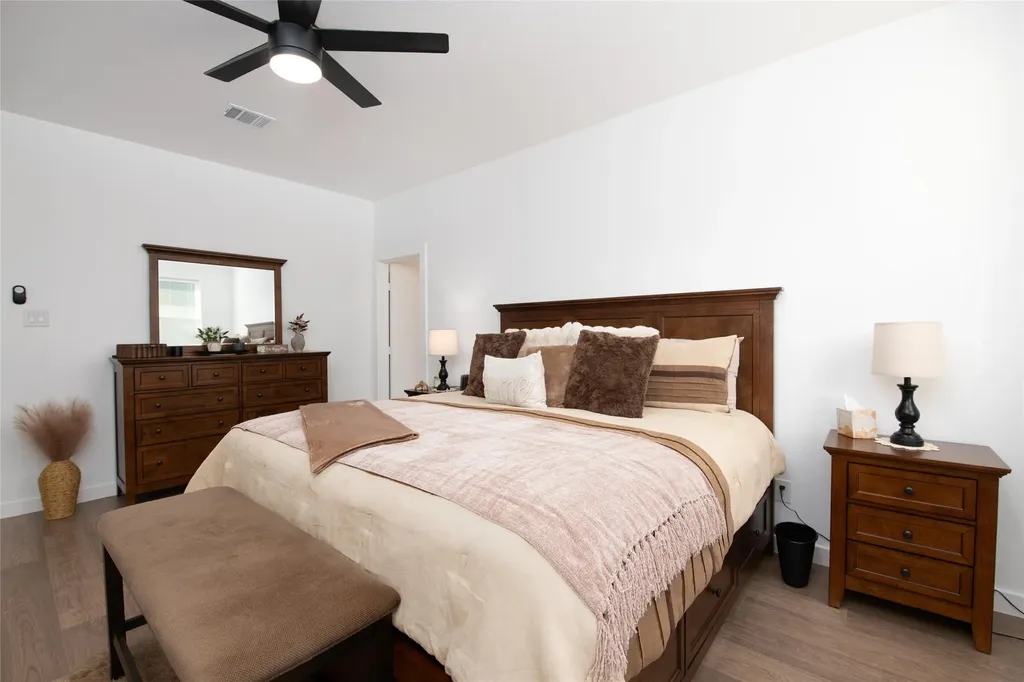209 Lanai Drive Runaway Bay TX 76426