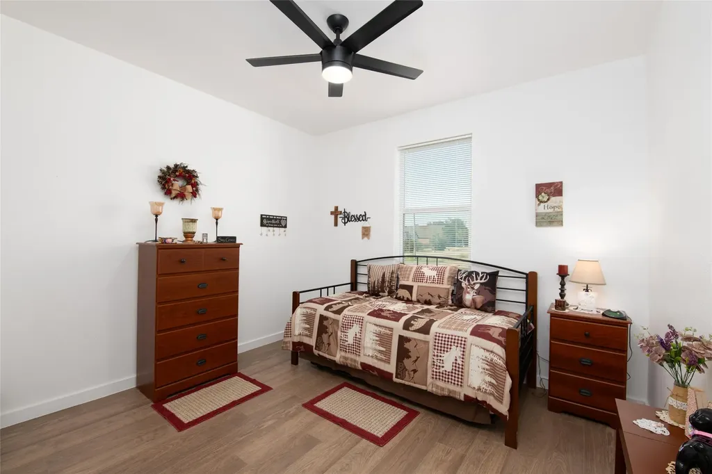 209 Lanai Drive Runaway Bay TX 76426